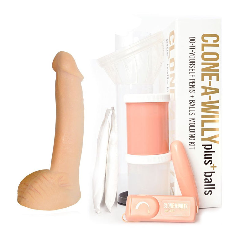 Clone-A-Willy – Vibrating Dildo Kit with Balls – Beige