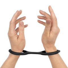 EasyToys- Flexible Silicone Hand Cuffs - Black